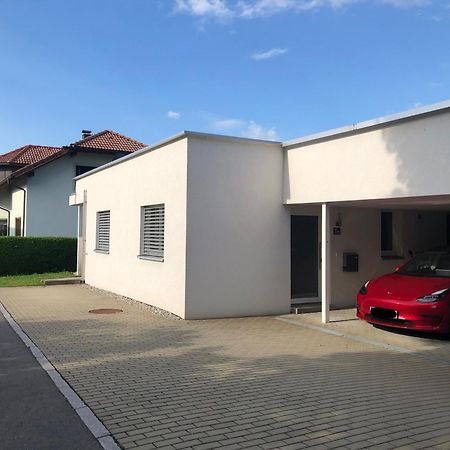 Crown Living Design Apartment - Gratis Parkplatz - Wlan - Kueche - Self Check-In Altach Exteriör bild